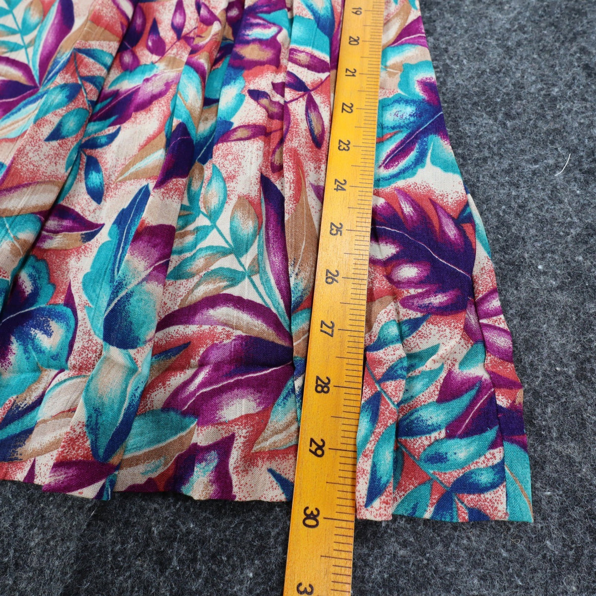 Xtrovert Skirt Womens 10 Vintage 90s Rayon Tropical Floral Pleated Midi USA NEW - take2supply