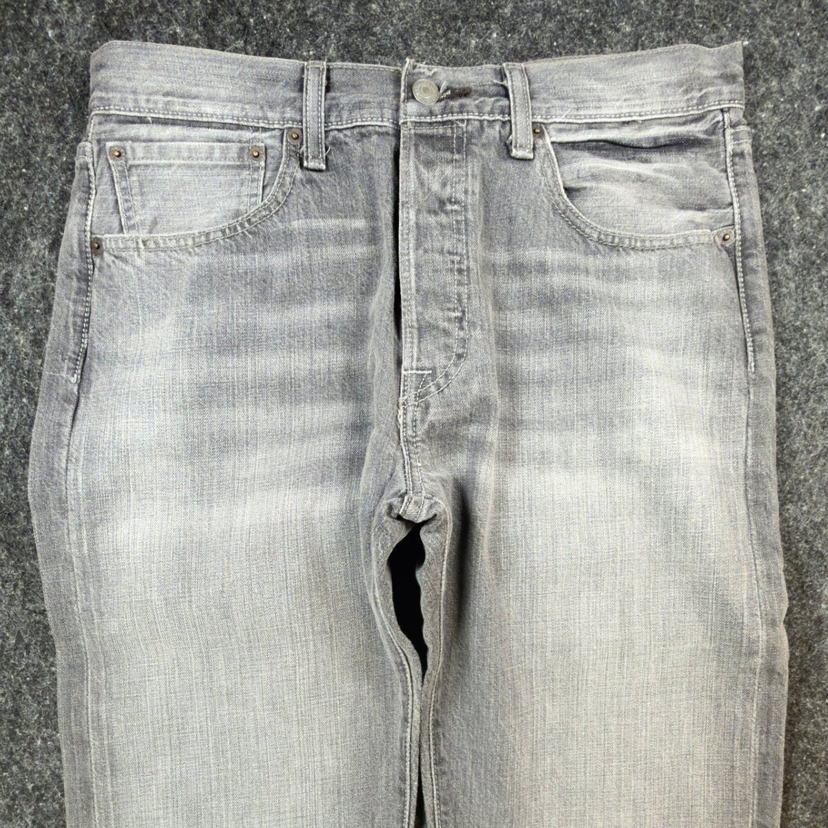Levi's 501 Original Fit Jeans Mens 32x36 Gray Denim Straight Leg NWT C109 - take2supply