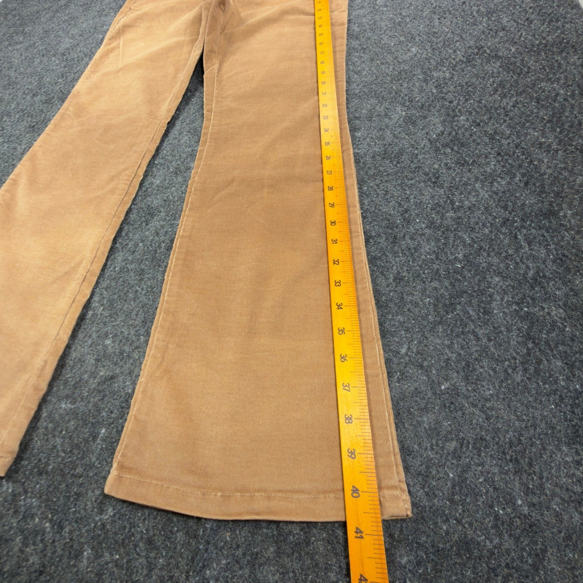 J Jeans Corduroy Flare Pants Womens 6 Tan Cotton Stretch NWT Deadstock - take2supply