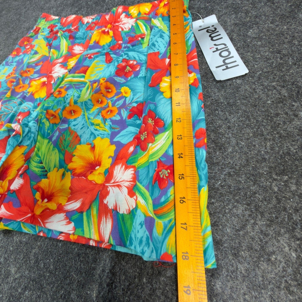 Vintage That's Me! Floral Shorts Womens 7/8 90s Hawaiian Tropical Cotton NWT USA - take2supply