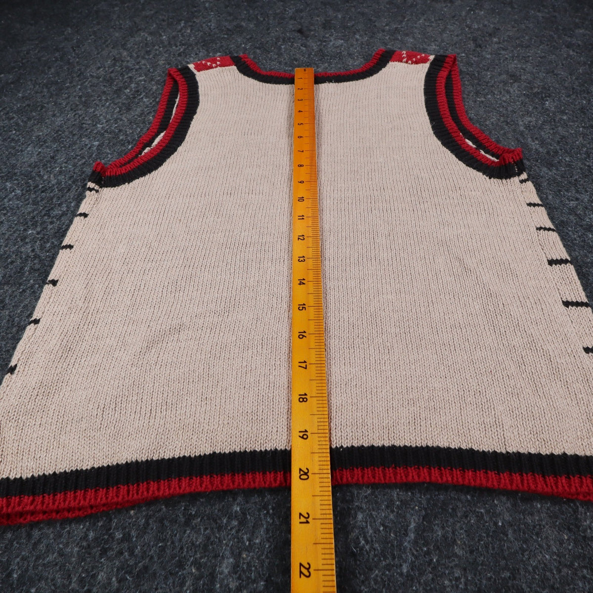 SML Sport Ltd Sweater Vest Small 1996 Vintage Beige Argyle Button Front NWT - take2supply