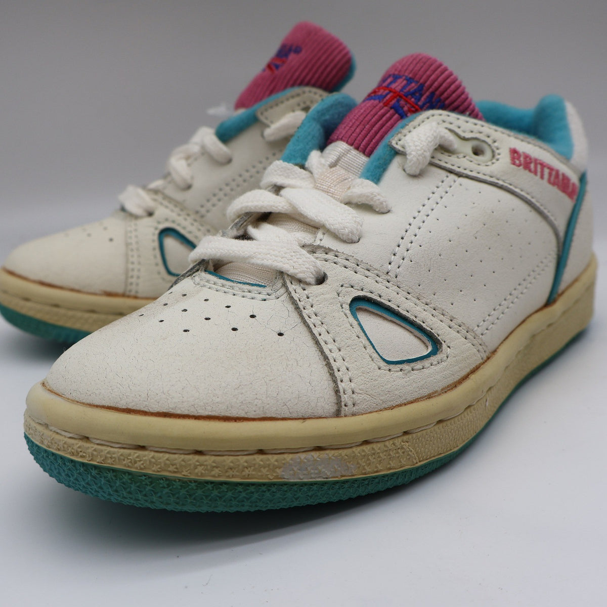 Brittania Sneakers Kids Size 1.5 Vintage 80s White Leather Teal Pink B98543G - take2supply