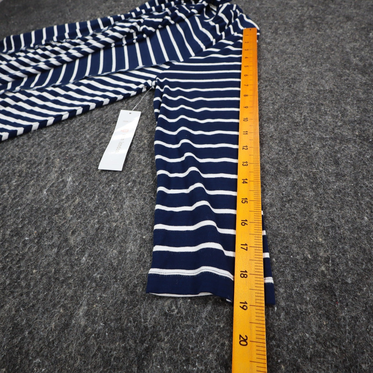 Erin London Tunic Top Womens Medium Navy Blue White Striped Sharkbite Hem NWT - take2supply