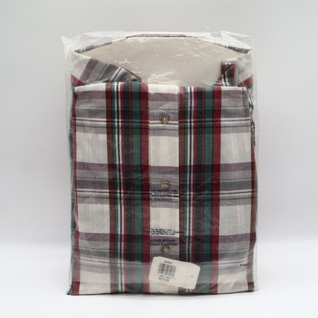 417 Van Heusen Shirt Mens Medium Plaid Button Down Cotton Blend New Packaged - take2supply