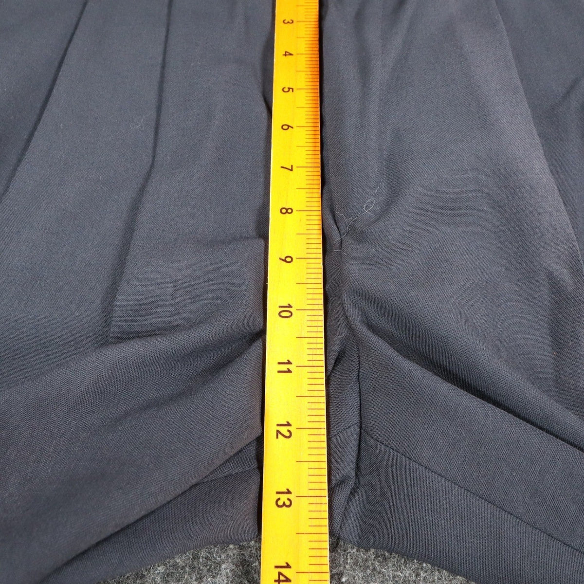 Haggar Stuff Pleated Dress Pants Mens 33x32 Vintage 90s Navy Wool Blend NWT - take2supply