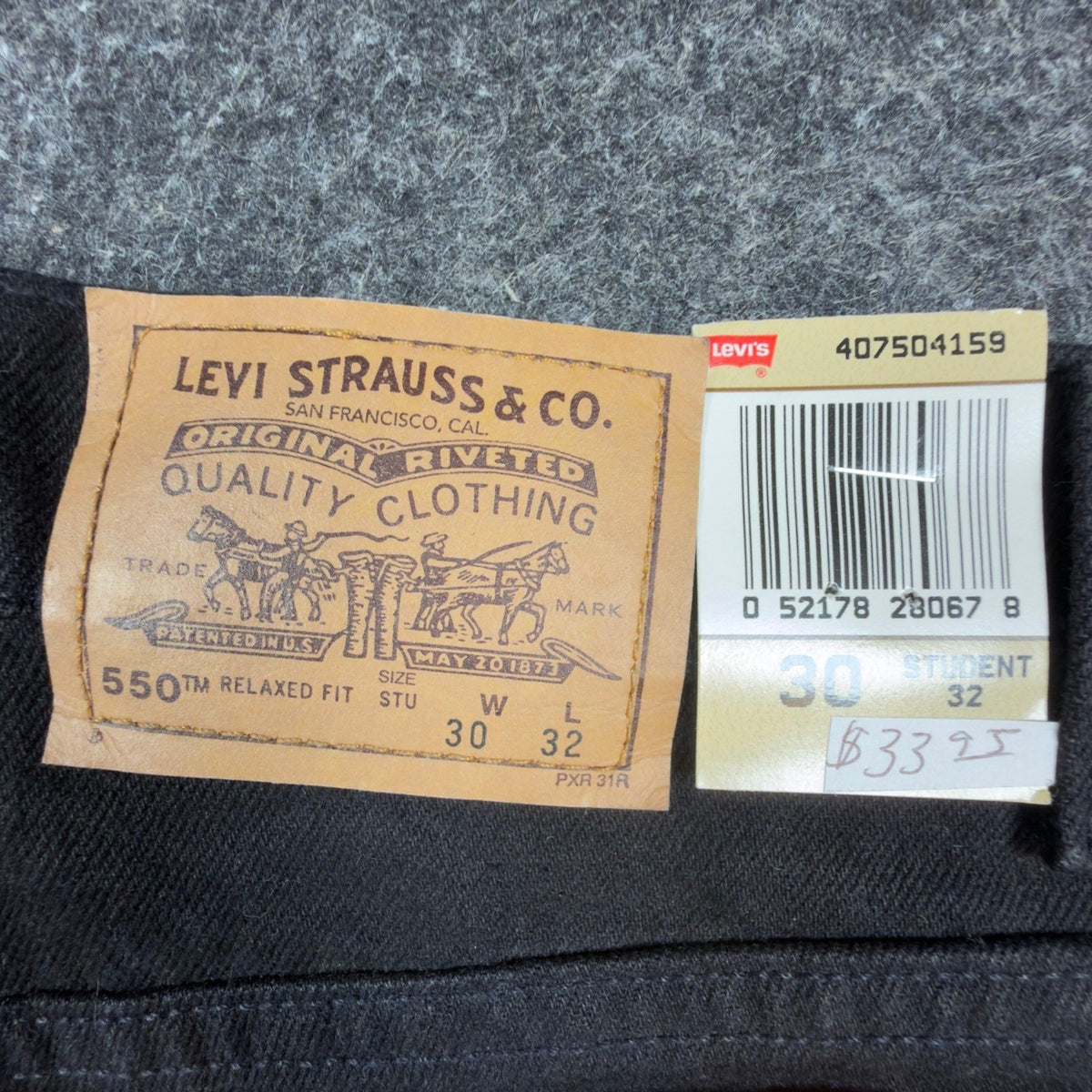 Levi's Vintage 90s 550 Relaxed Jeans Student 30x32 Black Made in USA NWT C100 - take2supply
