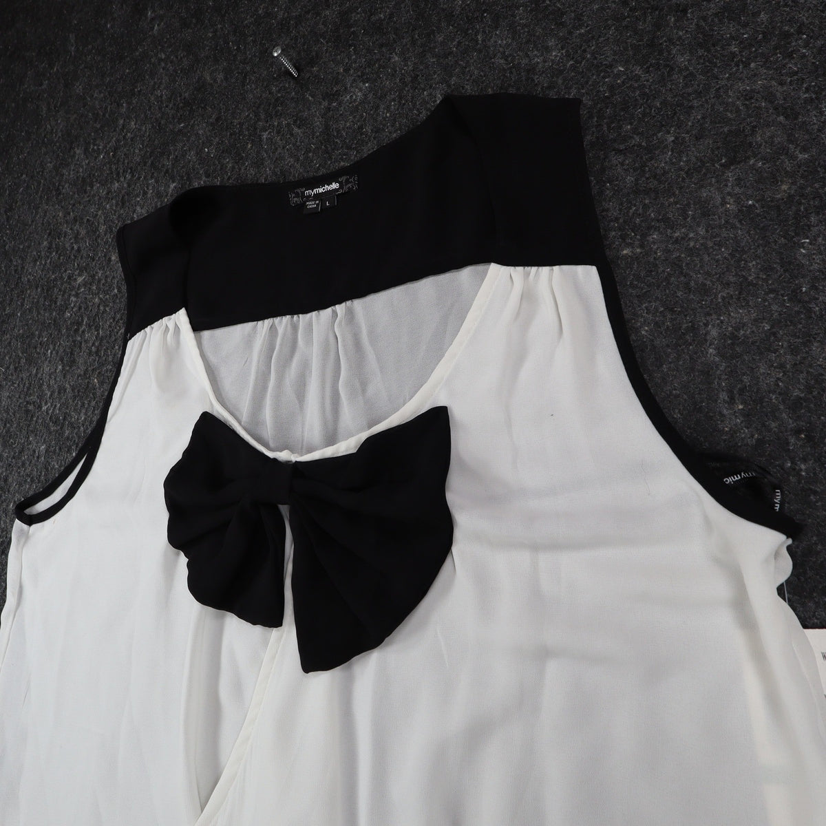 mymichelle Sleeveless Blouse Large White Black Bow Chiffon Faux Wrap Top - take2supply