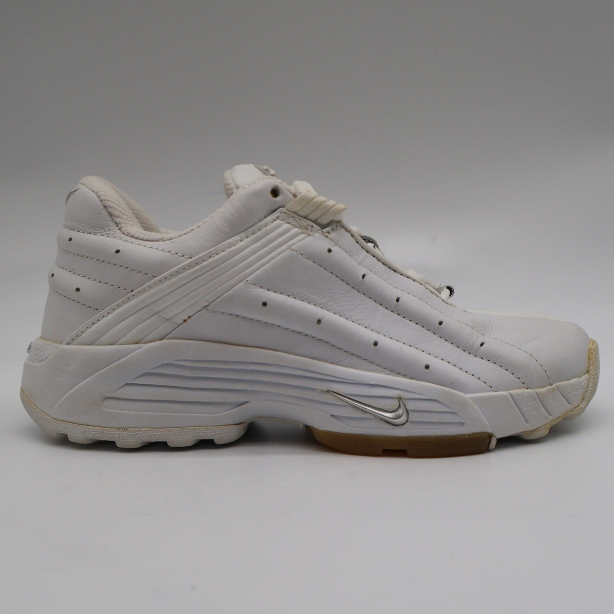 Nike Air Trainer Deluxe Womens 5.5 Vintage 2002 White Silver Leather 302853-101 - take2supply