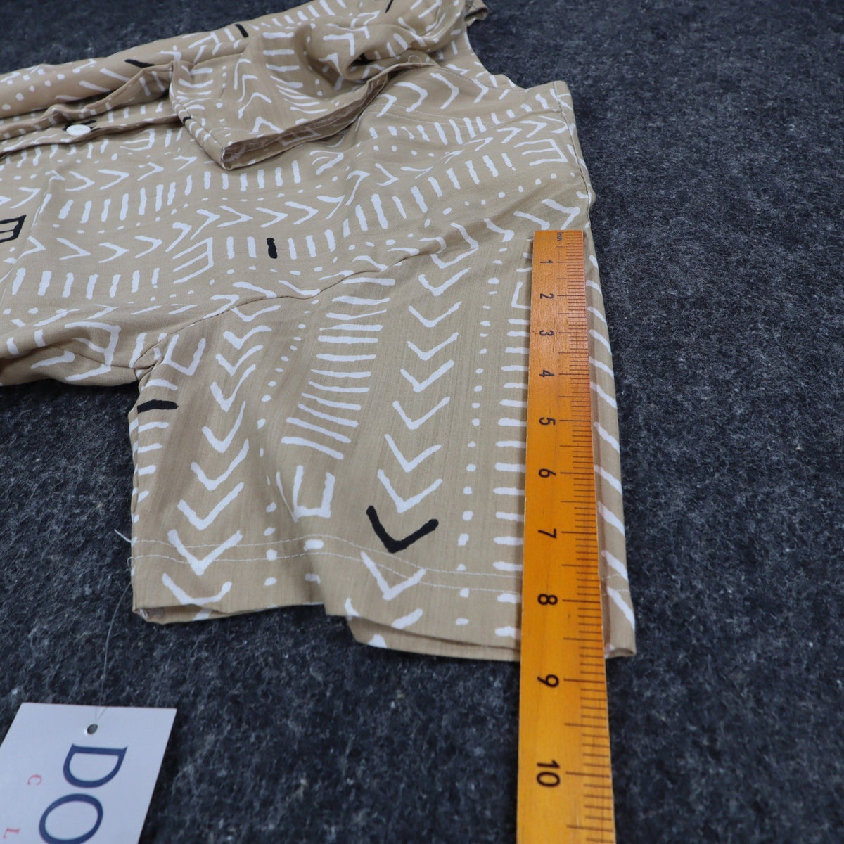 Donnkenny Classics Blouse Womens Small Vintage 90s Khaki Mudcloth Print USA NWT - take2supply