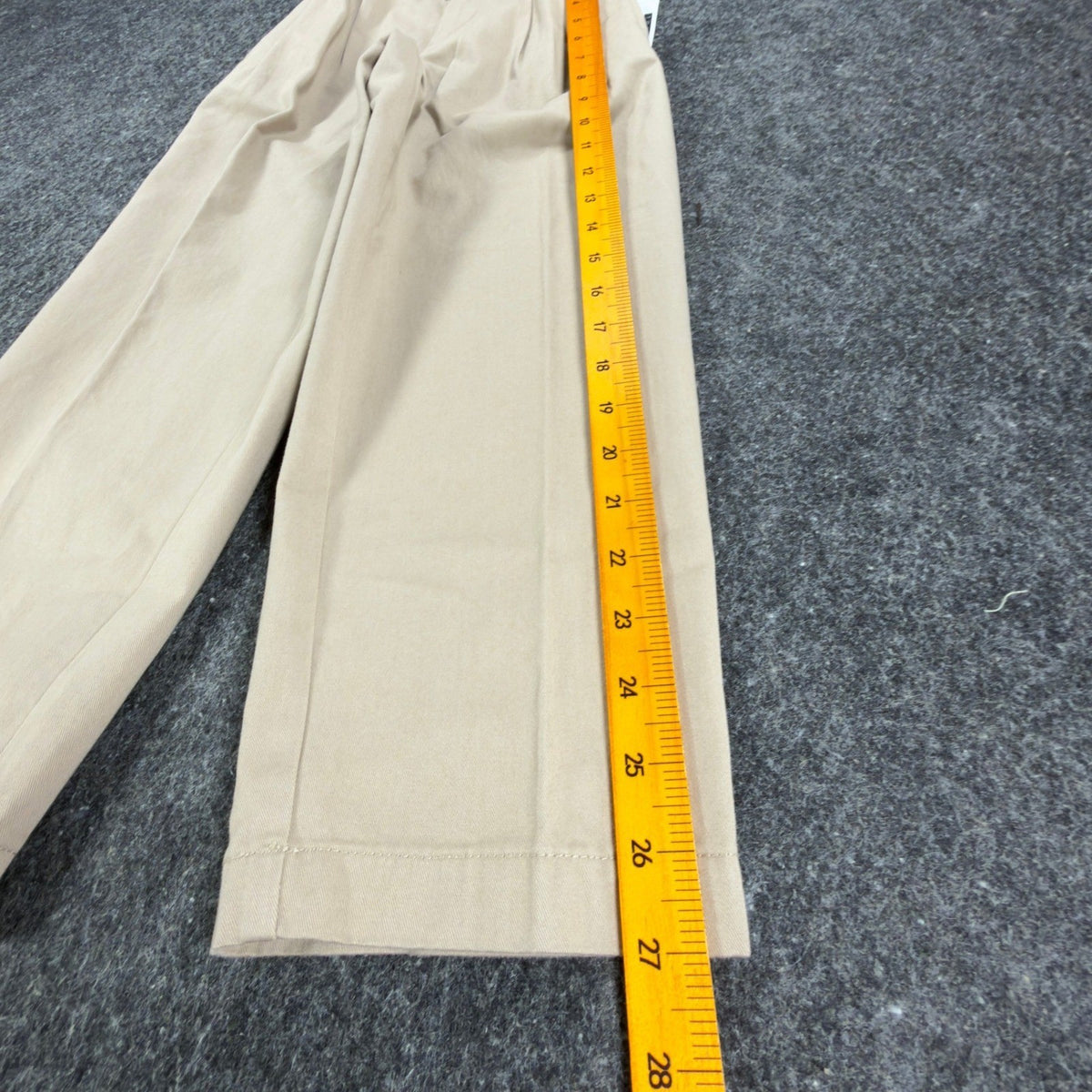 Tommy Hilfiger Pants Boys 6 Khaki Chino Pleated Elastic Waist NWT - take2supply
