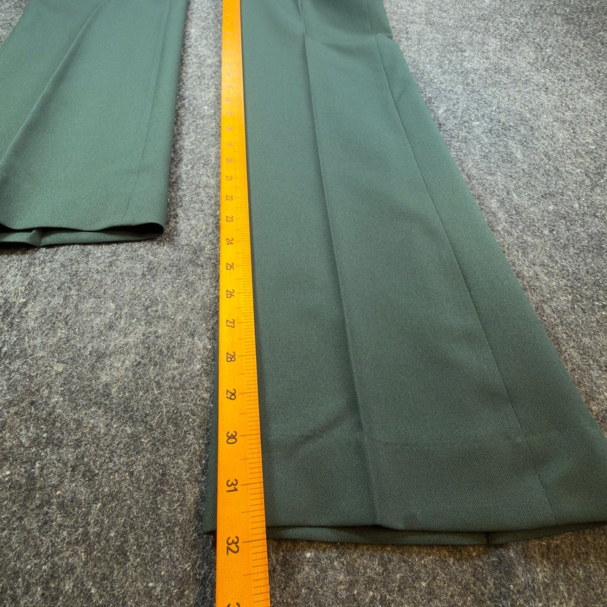 Maverick 70s Vintage Flare Trousers Mens 30x32 Green Polyester NWT Deadstock - take2supply