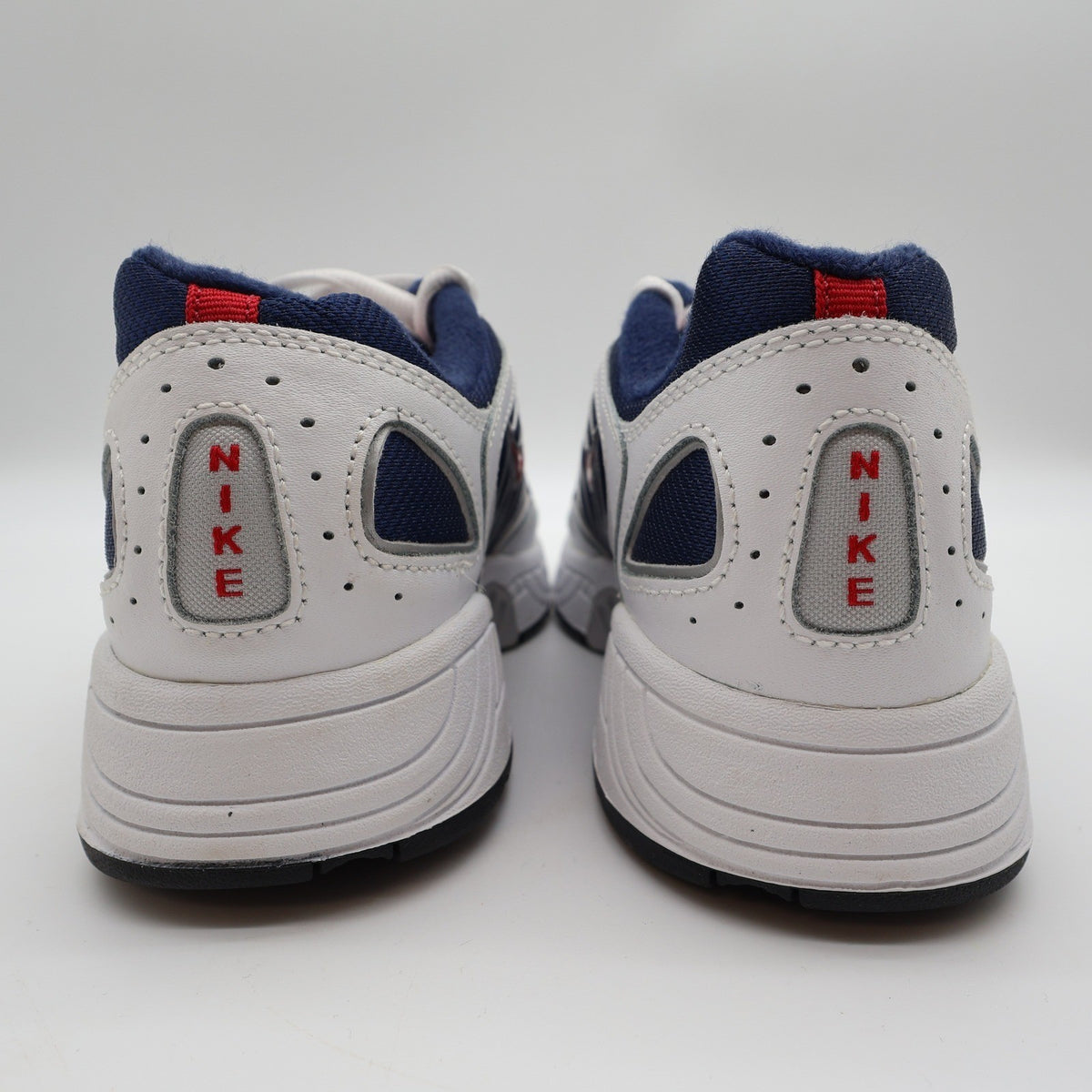 Nike Attest VII GS Kids Size 4.5Y Vintage 2006 White Navy Red 312981-161 New - take2supply