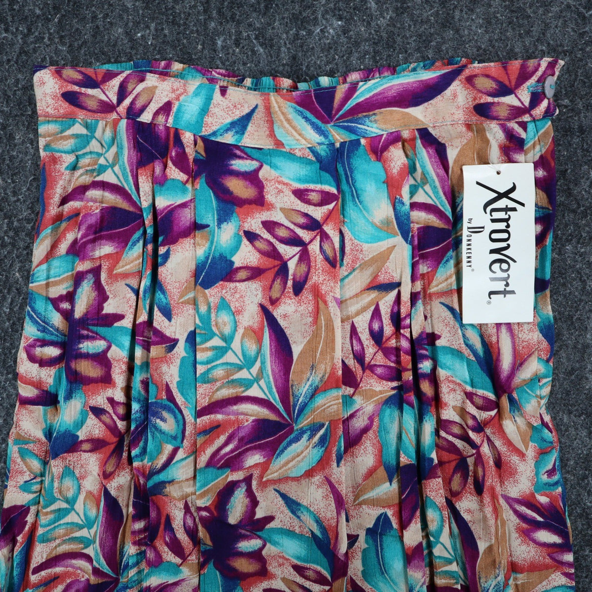 Xtrovert Skirt Womens 10 Vintage 90s Rayon Tropical Floral Pleated Midi USA NEW - take2supply