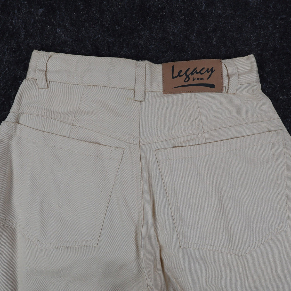 Legacy Jeans Pleated Shorts Womens 7 Vintage 90s Beige Cotton High Waisted NWT - take2supply