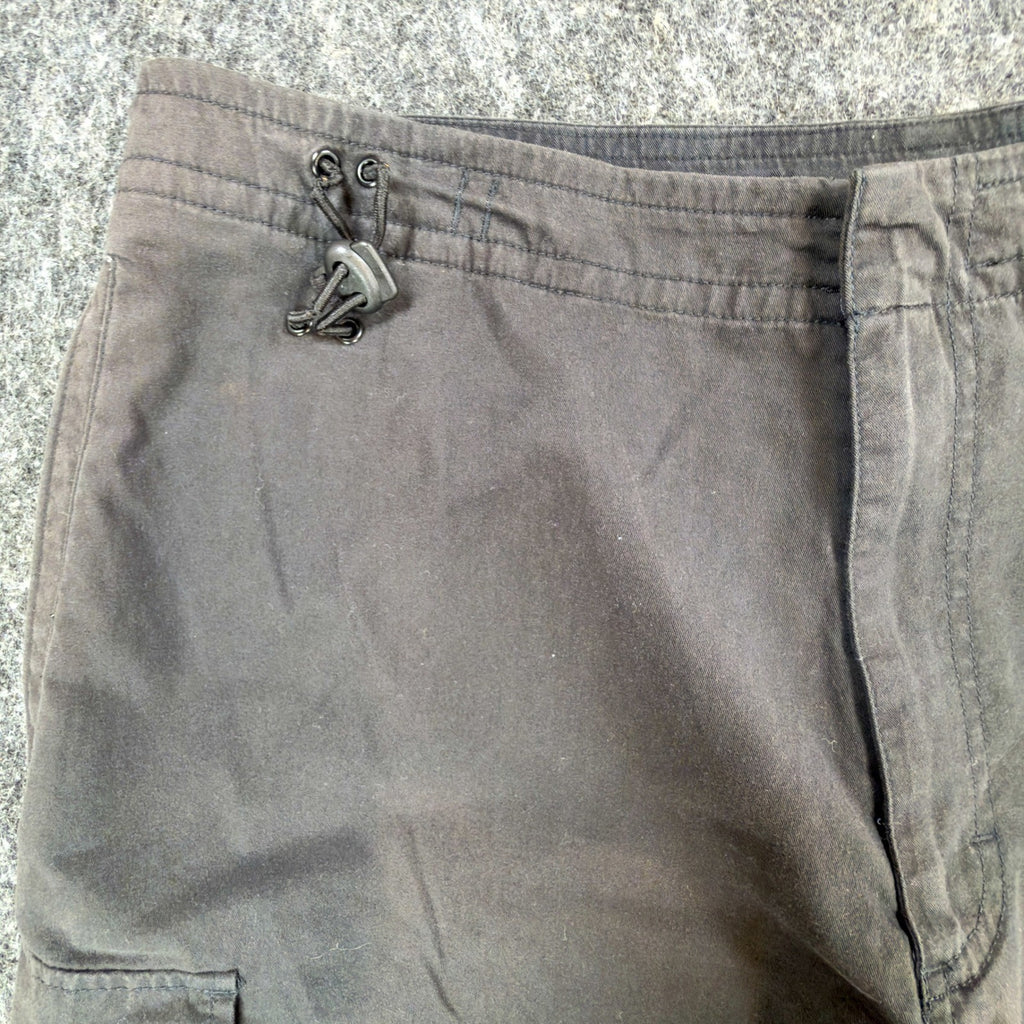 Nike Men's Black Cargo Shorts Vintage 2005 Cotton Tactical Utility - take2supply