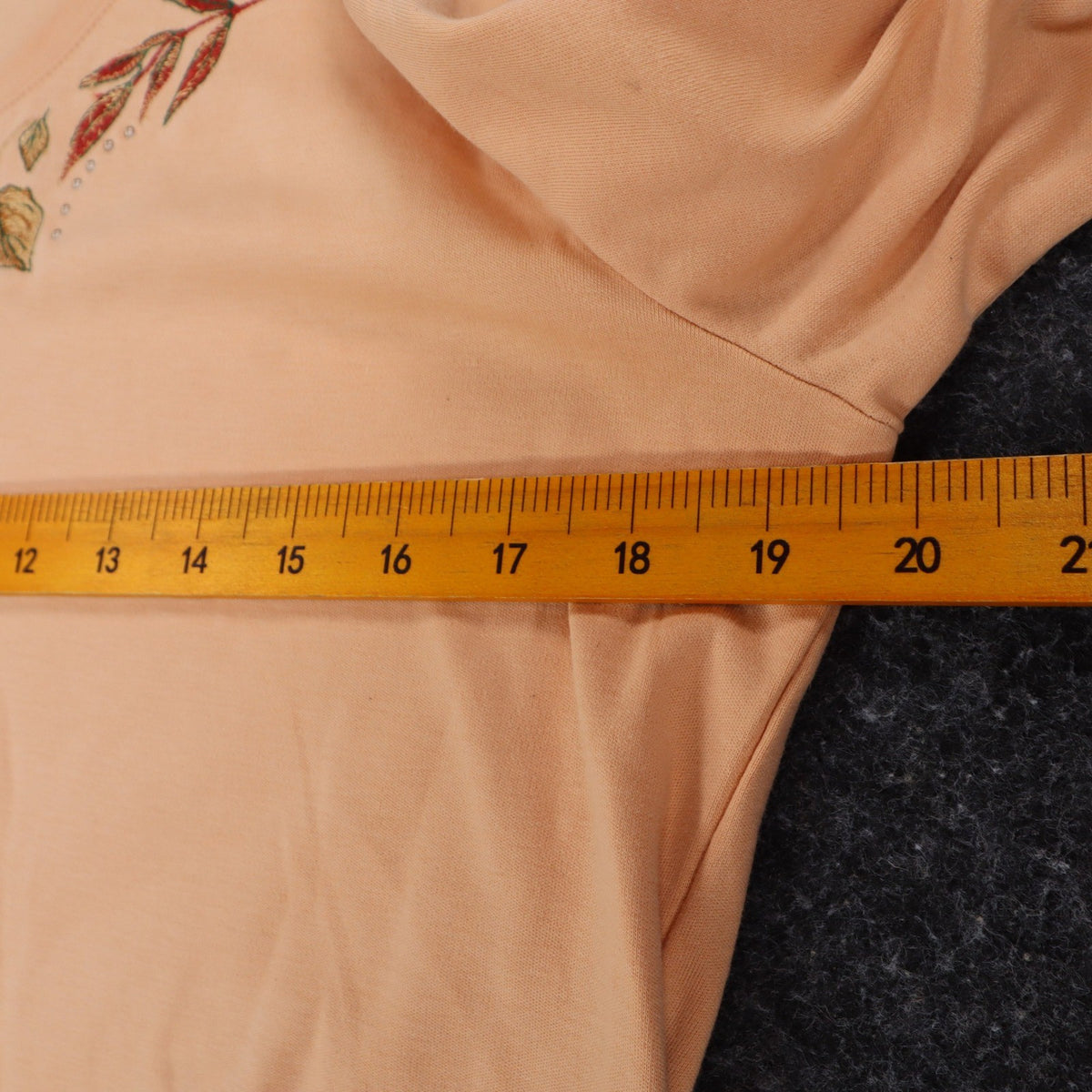Nikki 3/4 Sleeve Top Womens Small Sandy Peach Embroidered Leaf Rhinestone NWT - take2supply