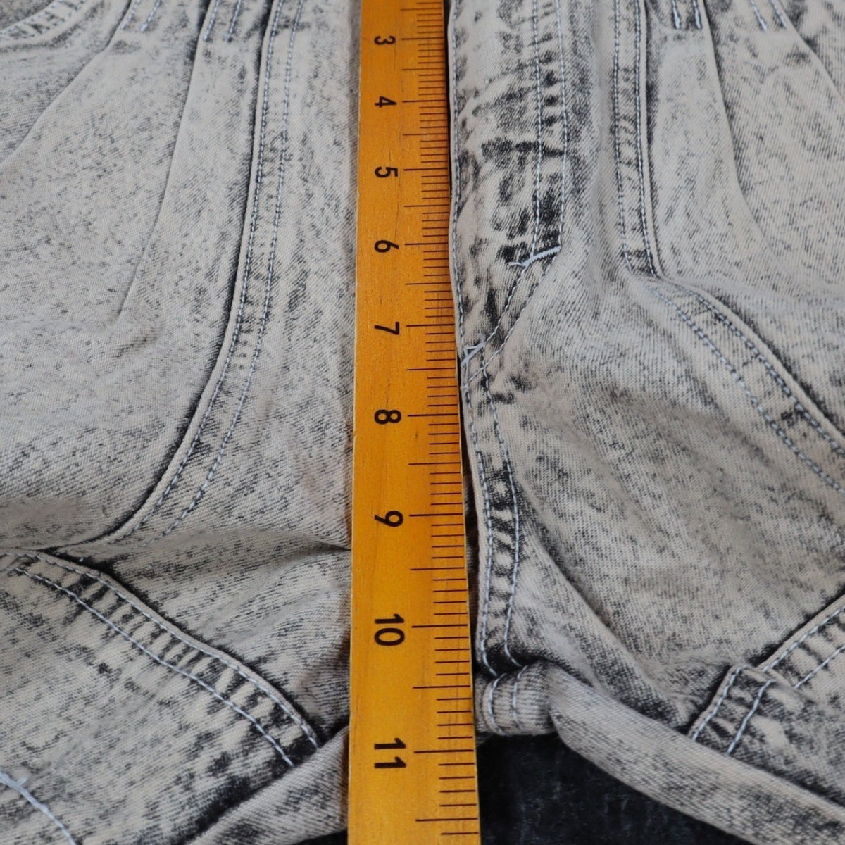 Lee Trekker Short Boys 10 Vintage 90s Cold Black Acid Wash Cotton Relaxed Fit - take2supply