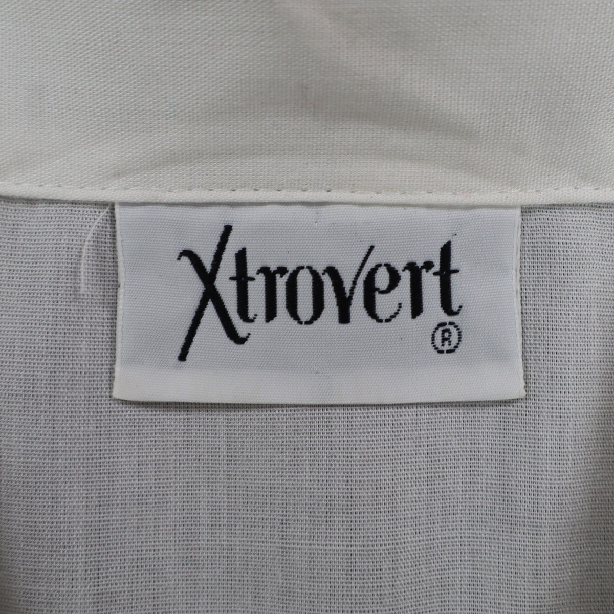 Xtrovert Blouse Womens 10 White Geometric Embroidered Short Sleeve USA NOS NWT - take2supply