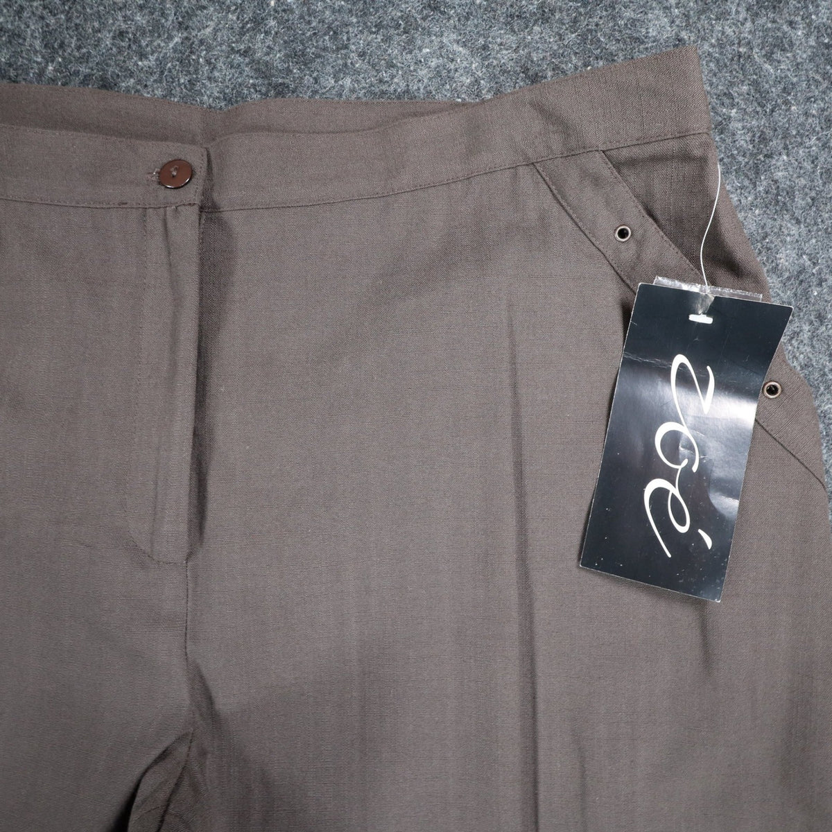 Zoe Pants Womens 16 Taupe Brown Grommet Straight Leg Canada NWT NOS - take2supply