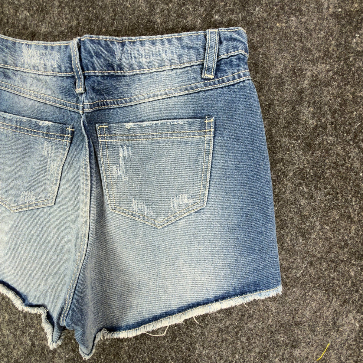 Blu Pepper Modern Floral Embroidered Denim Shorts Womens S Blue Cotton NWT - take2supply