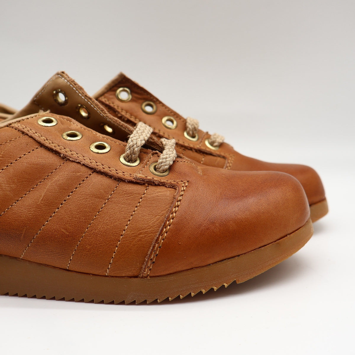 Sportiques Sneakers 7.5 Vintage Deadstock Brown Leather Gum Ripple Sole Romania - take2supply