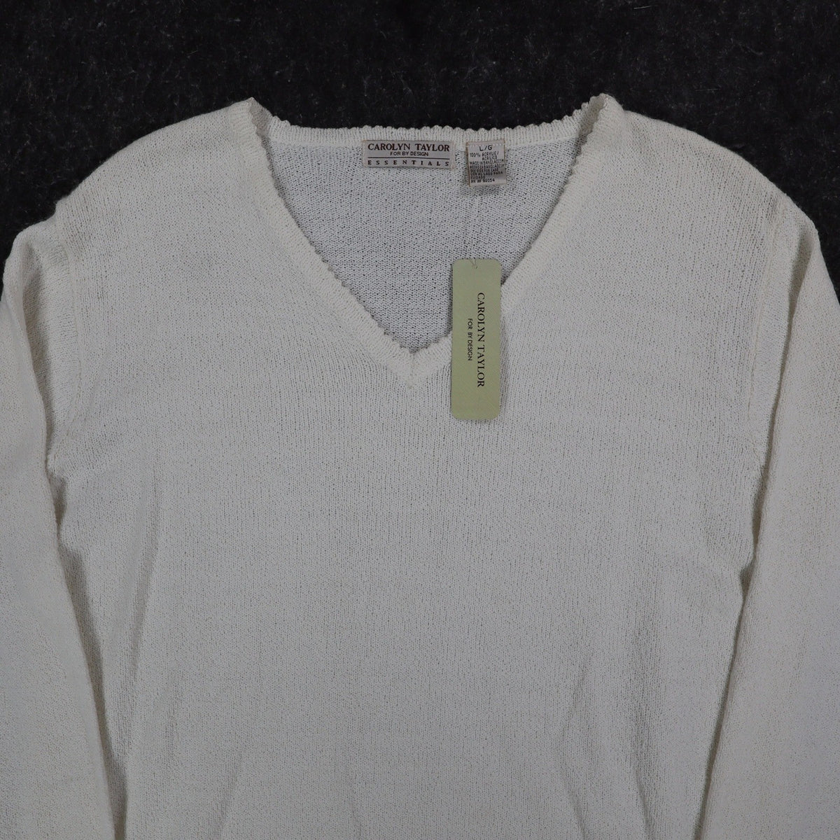 Carolyn Taylor Essentials Women Large White V-Neck Scallop Trim Knit Sweater NWT - take2supply