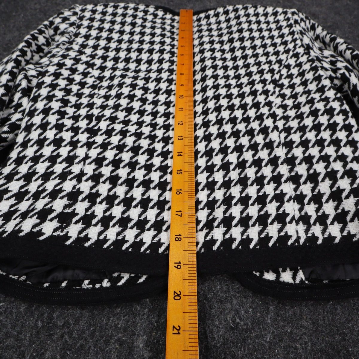 Larry Levine Houndstooth Jacket Womens Size S Black Cream Zip Pockets NWT - take2supply