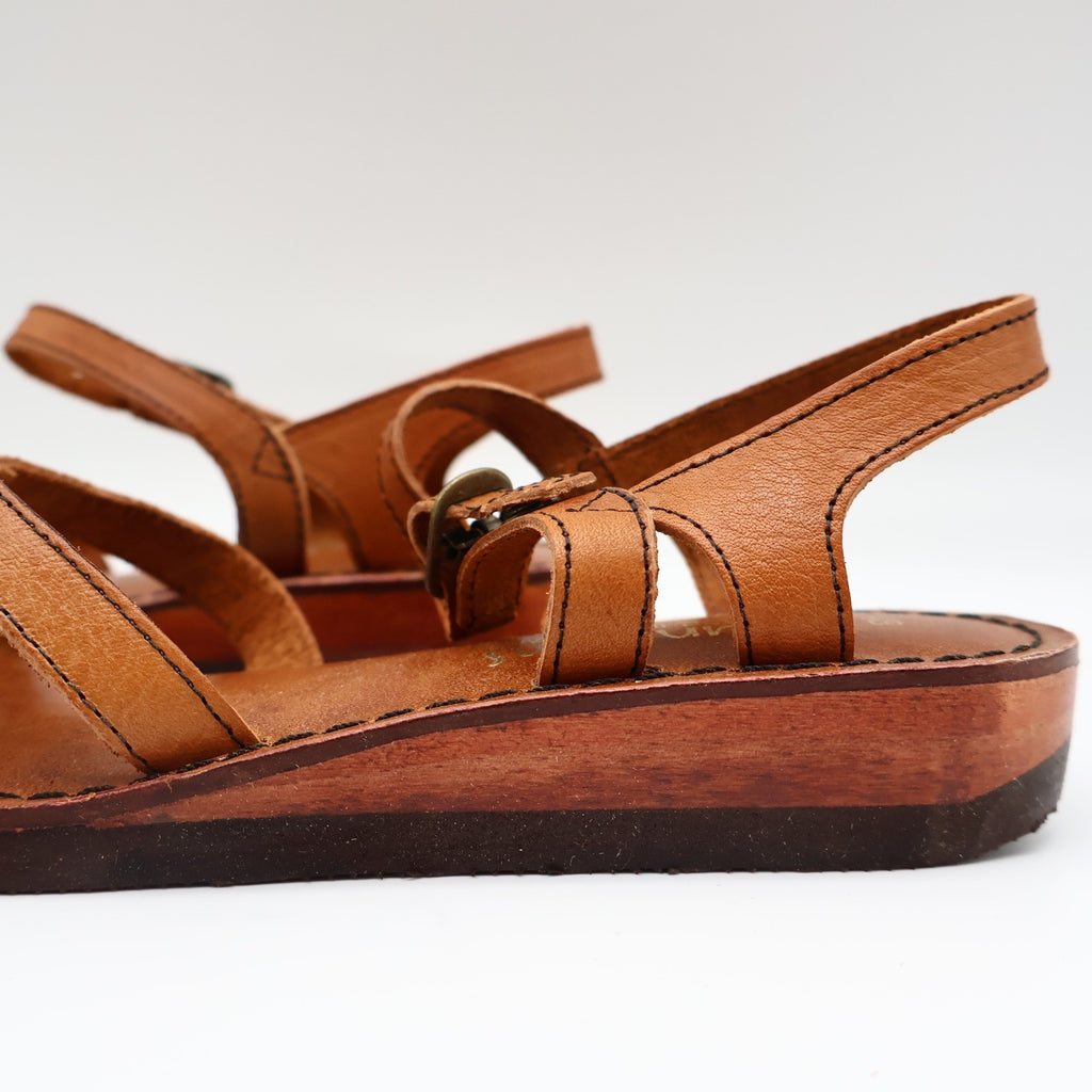 Young'uns Sandals Womens 4B Vintage Brazil Tan Leather Strappy Buckle Deadstock - take2supply
