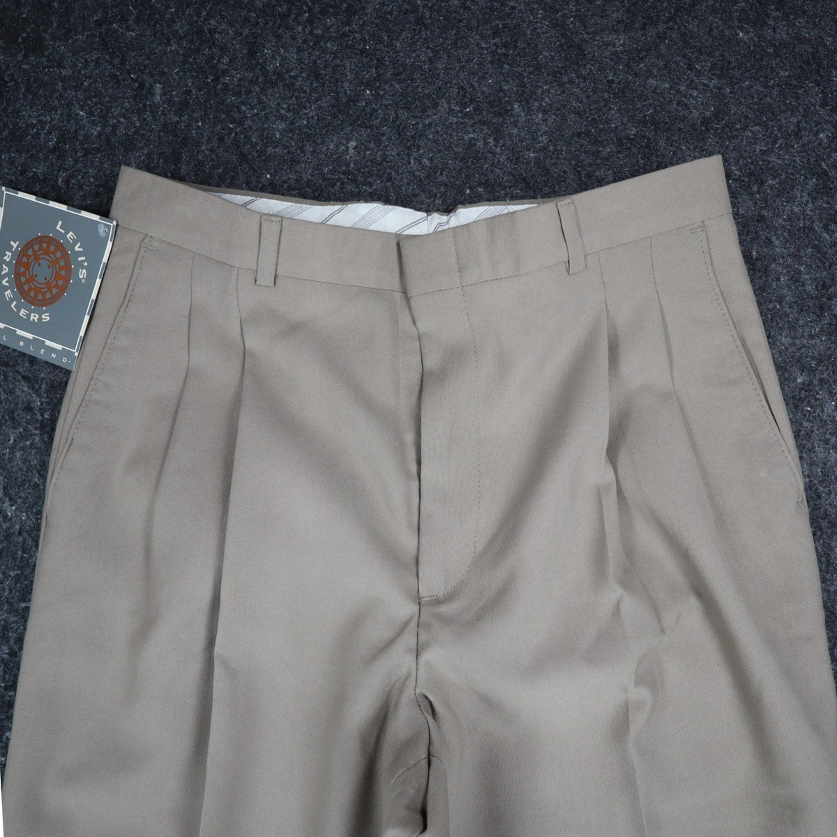 Levi's Travelers Dress Pants Mens 32x32 Vintage 90s Tan Wool Blend Pleated New - take2supply