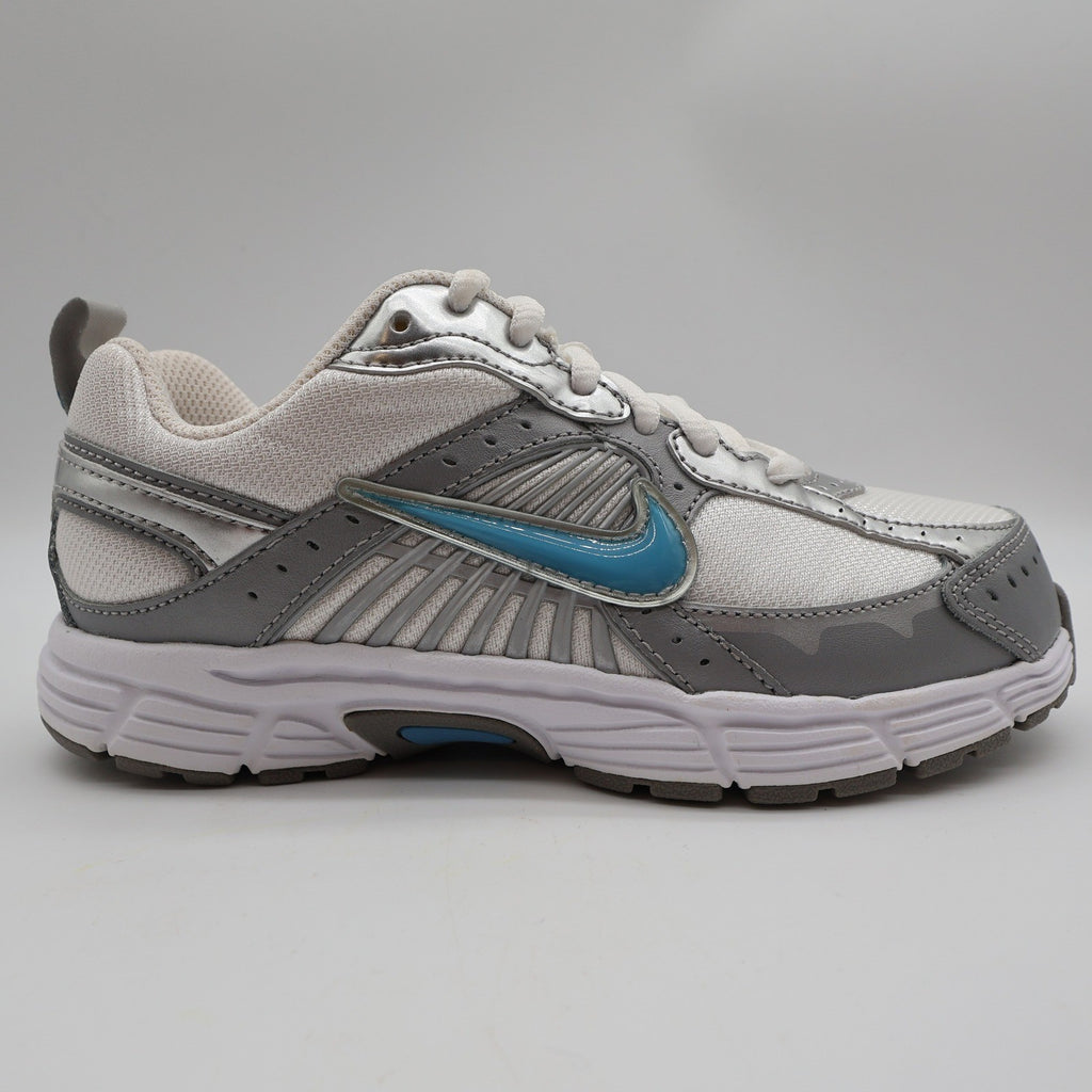 Nike Dart 7 GS/PS Kids 2.5Y Running Shoes 2009 Silver Scuba Blue 354820-142 NEW - take2supply