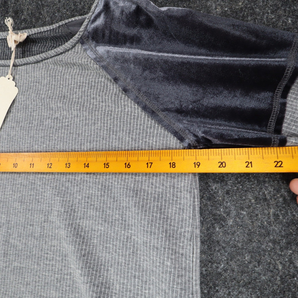 Hem & Thread Top Womens Small Gray Ribbed Velvet Raglan Sleeve Curved Hem C782 - take2supply