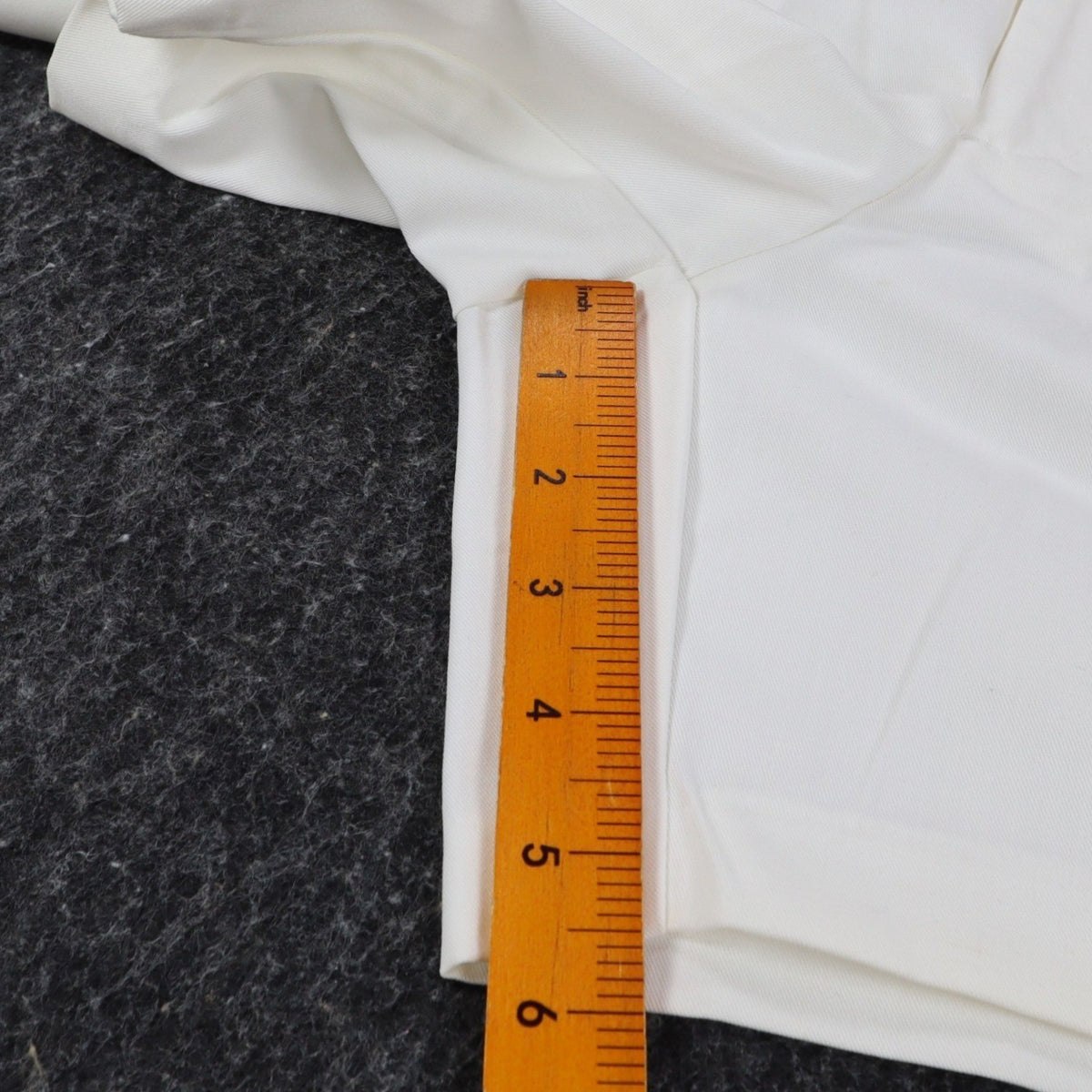 Jantzen Vintage Shorts Mens 38 White Poly Cotton Elastic Back Casual RN 37966 - take2supply