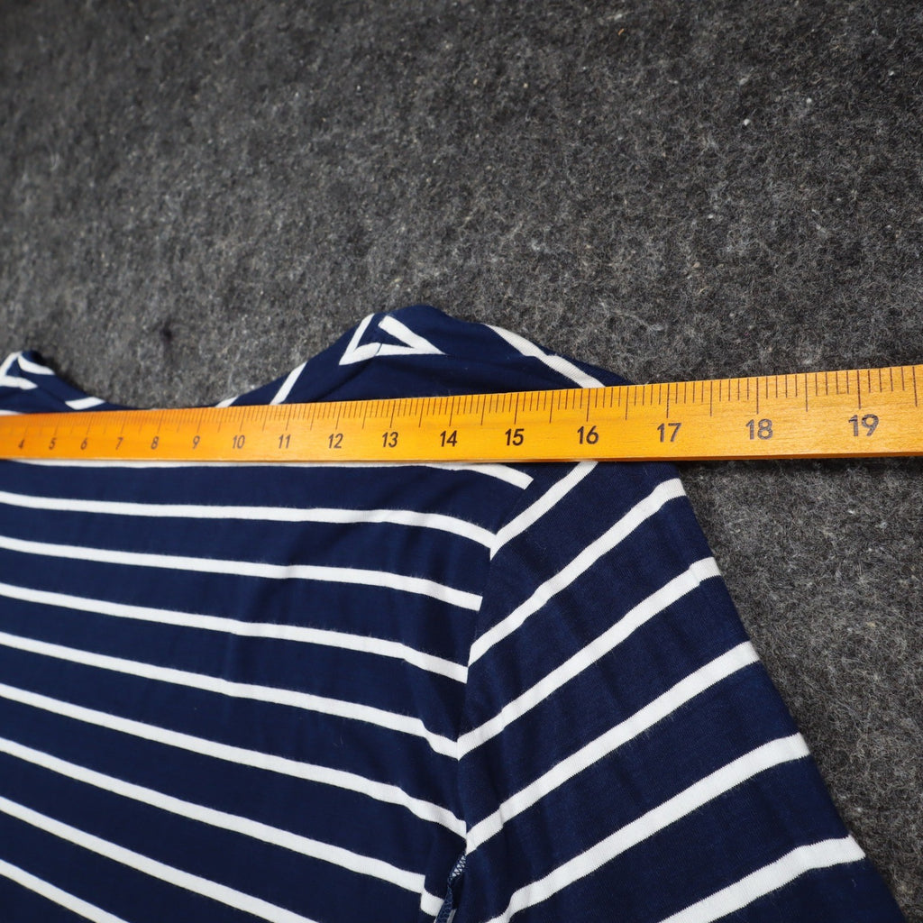 Erin London Tunic Top Womens Medium Navy Blue White Striped Sharkbite Hem NWT - take2supply