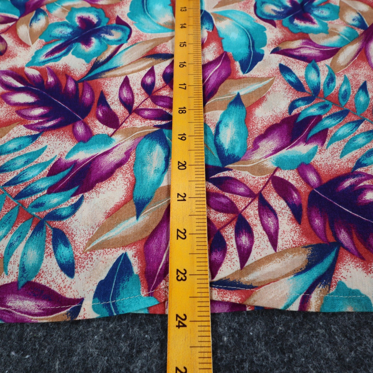 Xtrovert by Donnkenny Blouse Womens Medium Vintage 90s Rayon Tropical Floral USA - take2supply