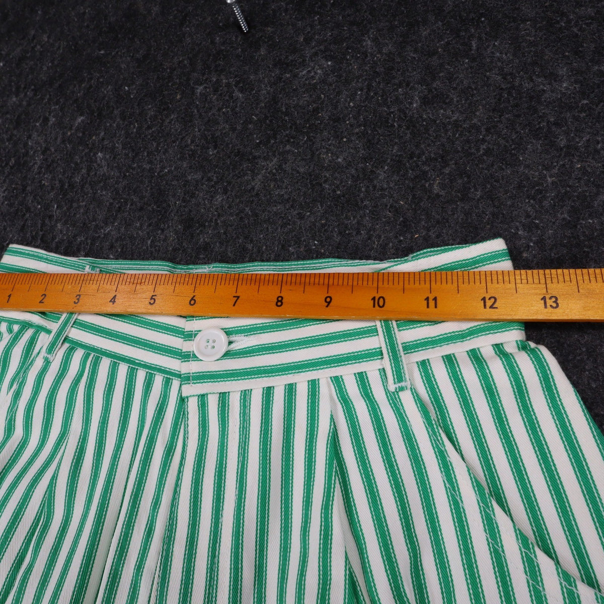 Hang Ten Shorts Womens 3/4 Vintage 80s Green White Striped Cotton High Waist NWT - take2supply