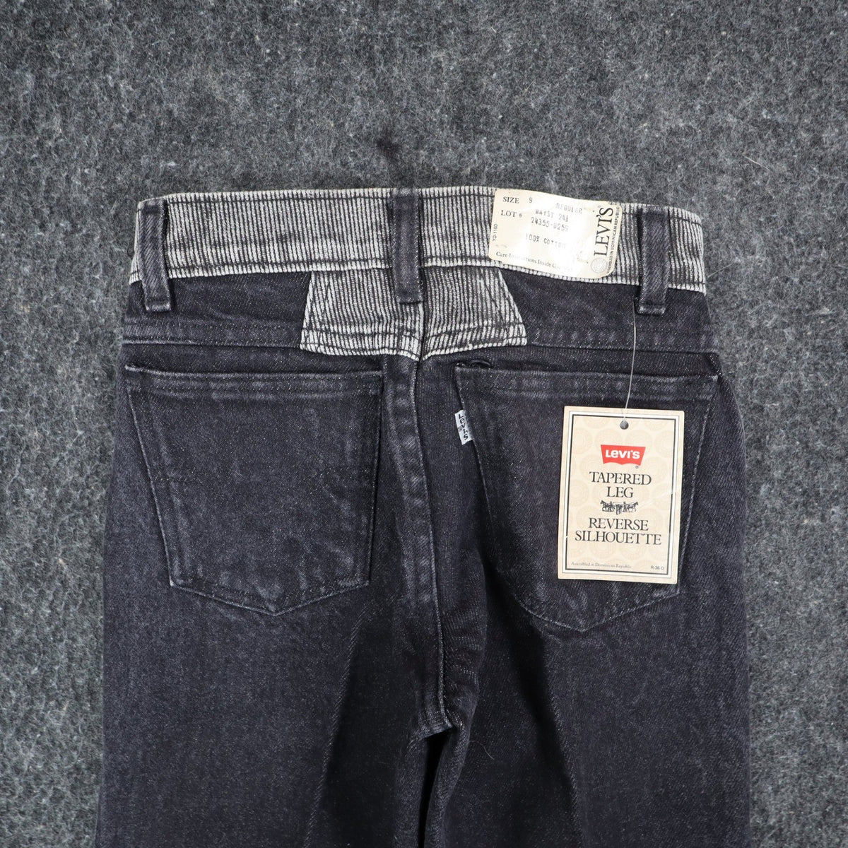 Levi's Tapered Leg Jeans Womens 9 Vintage 90s Black Striped Reverse Silhouette - take2supply