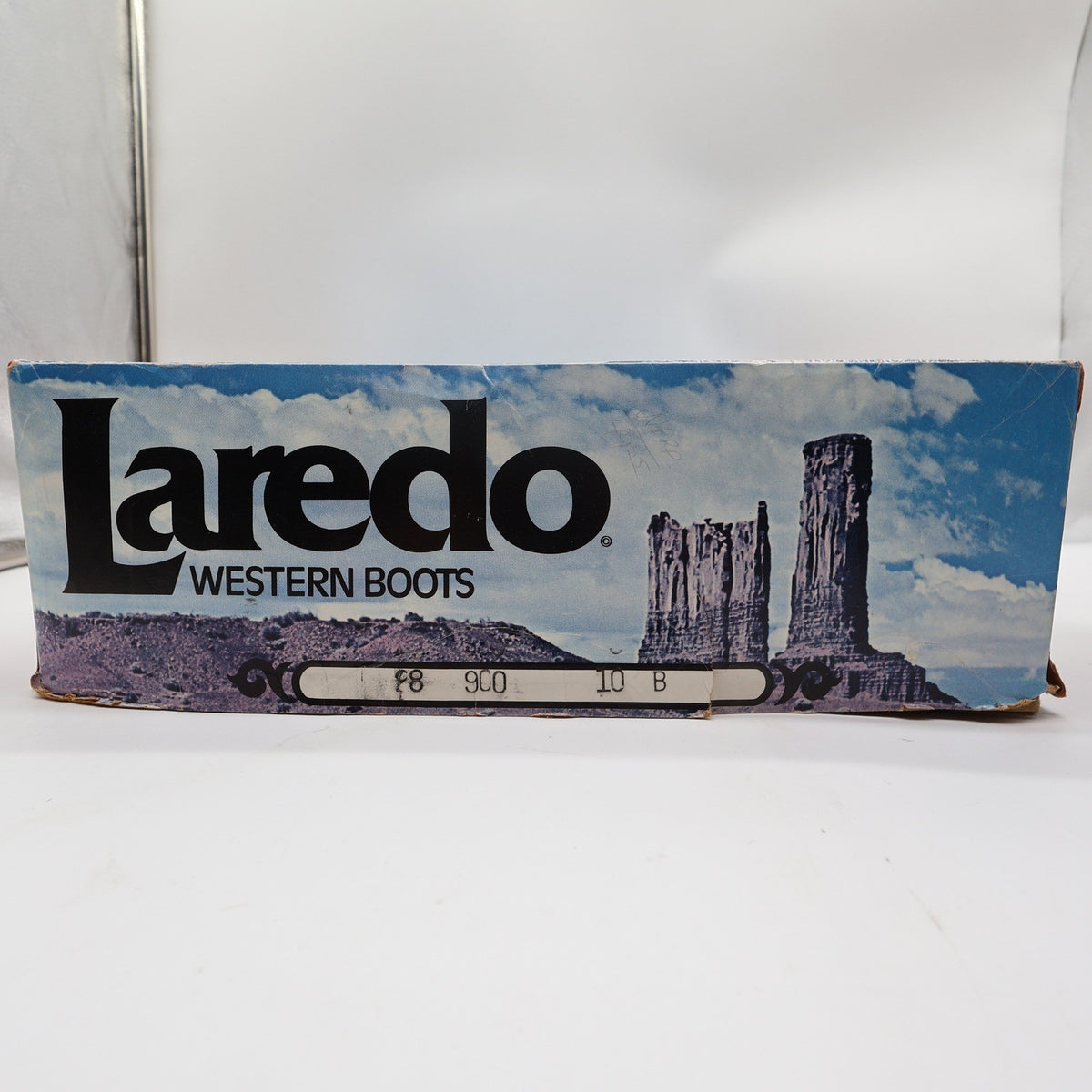 Side of the Laredo shoebox with product labels