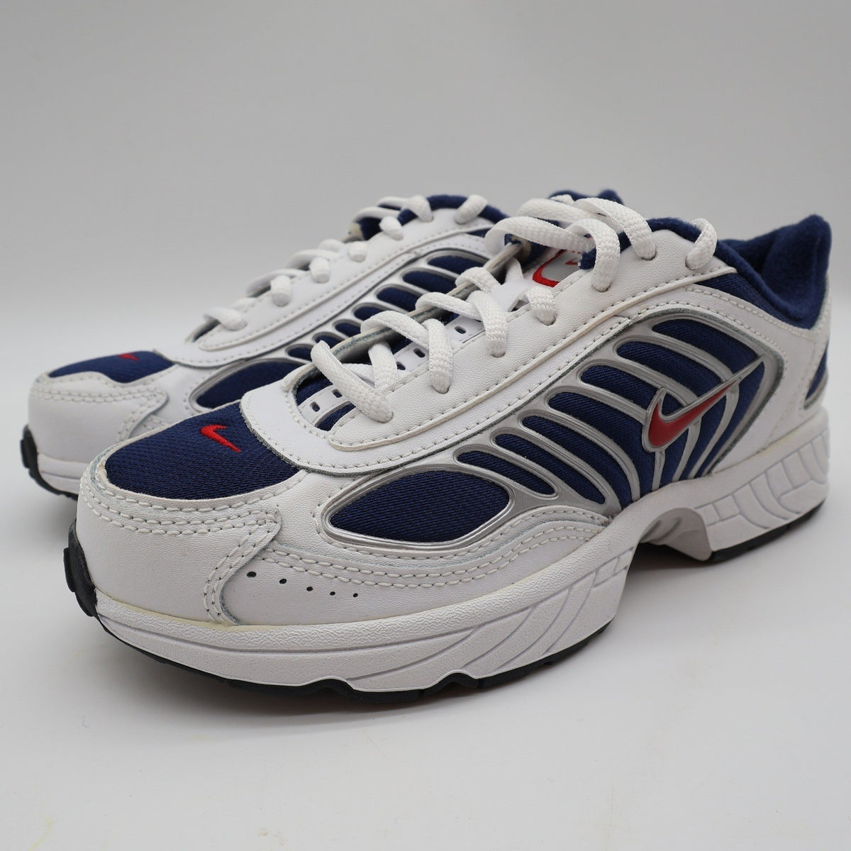 Nike Attest VII GS Kids Sneakers Size 4.5Y Vintage 2006 White Navy Red