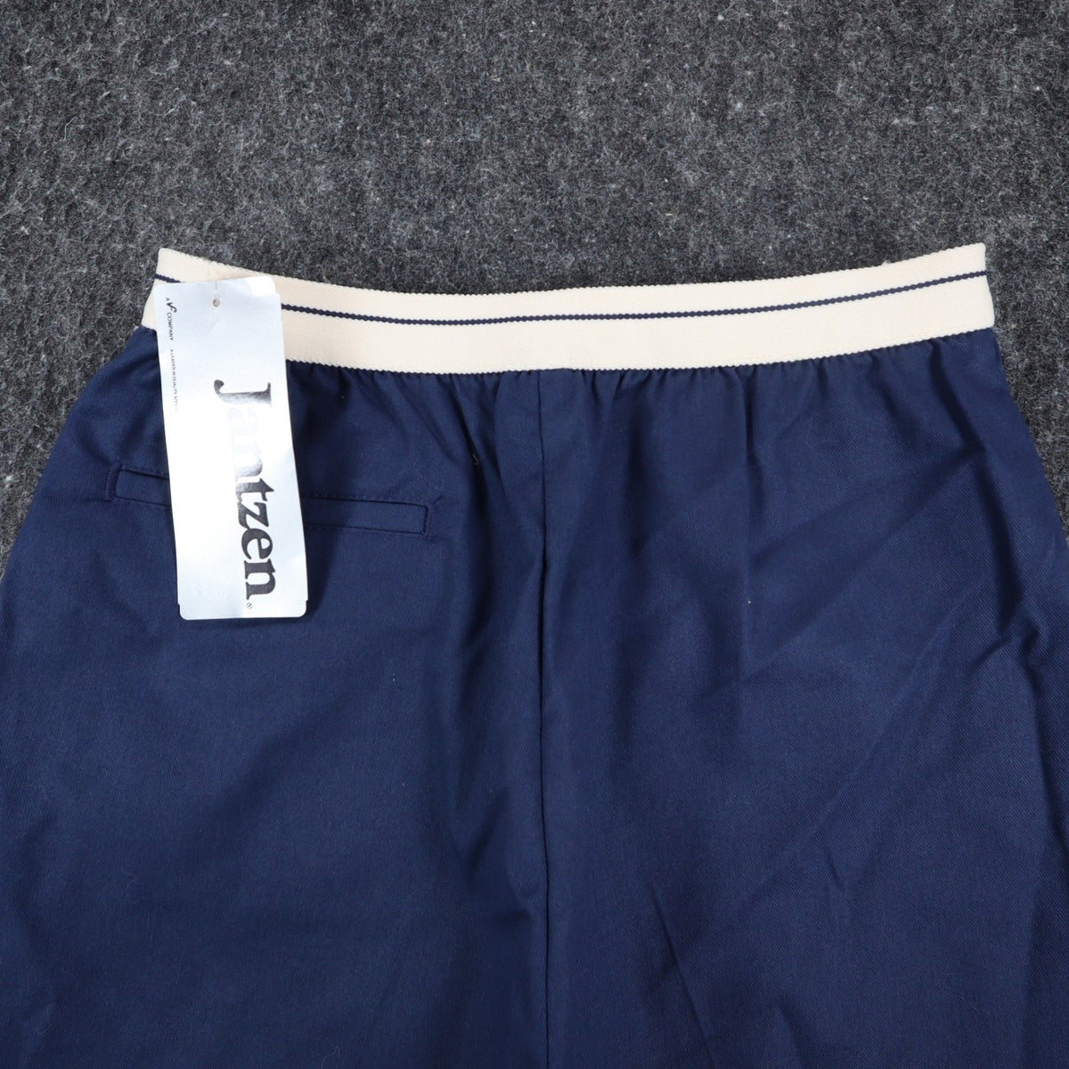 Jantzen Shorts Mens 30 Vintage 80s Navy Blue Cotton Blend Made in USA NWT 1M401 - take2supply