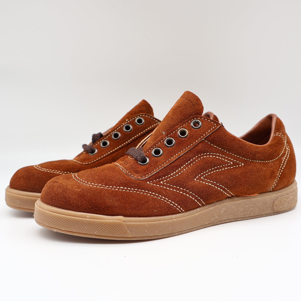 Walker Oxford Sneakers 5.5 D Vintage Brown Suede Gum Sole Deadstock Retro - take2supply