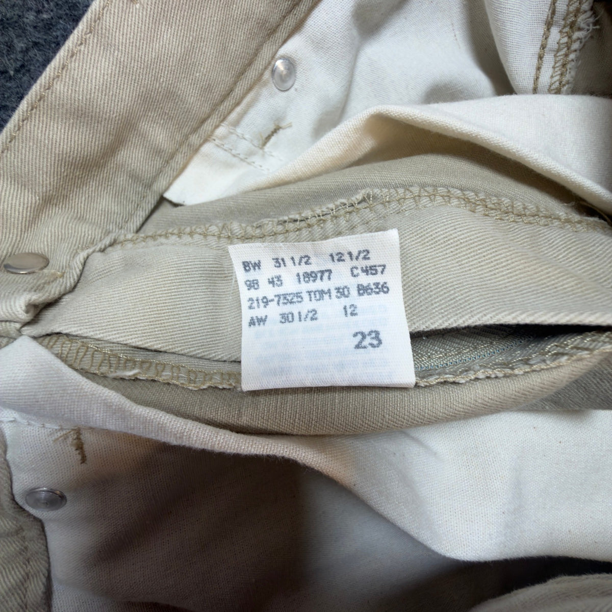 Lee Dungarees Cargo Shorts Mens 29 Khaki Cotton Relaxed Vintage 90s Made in USA - take2supply