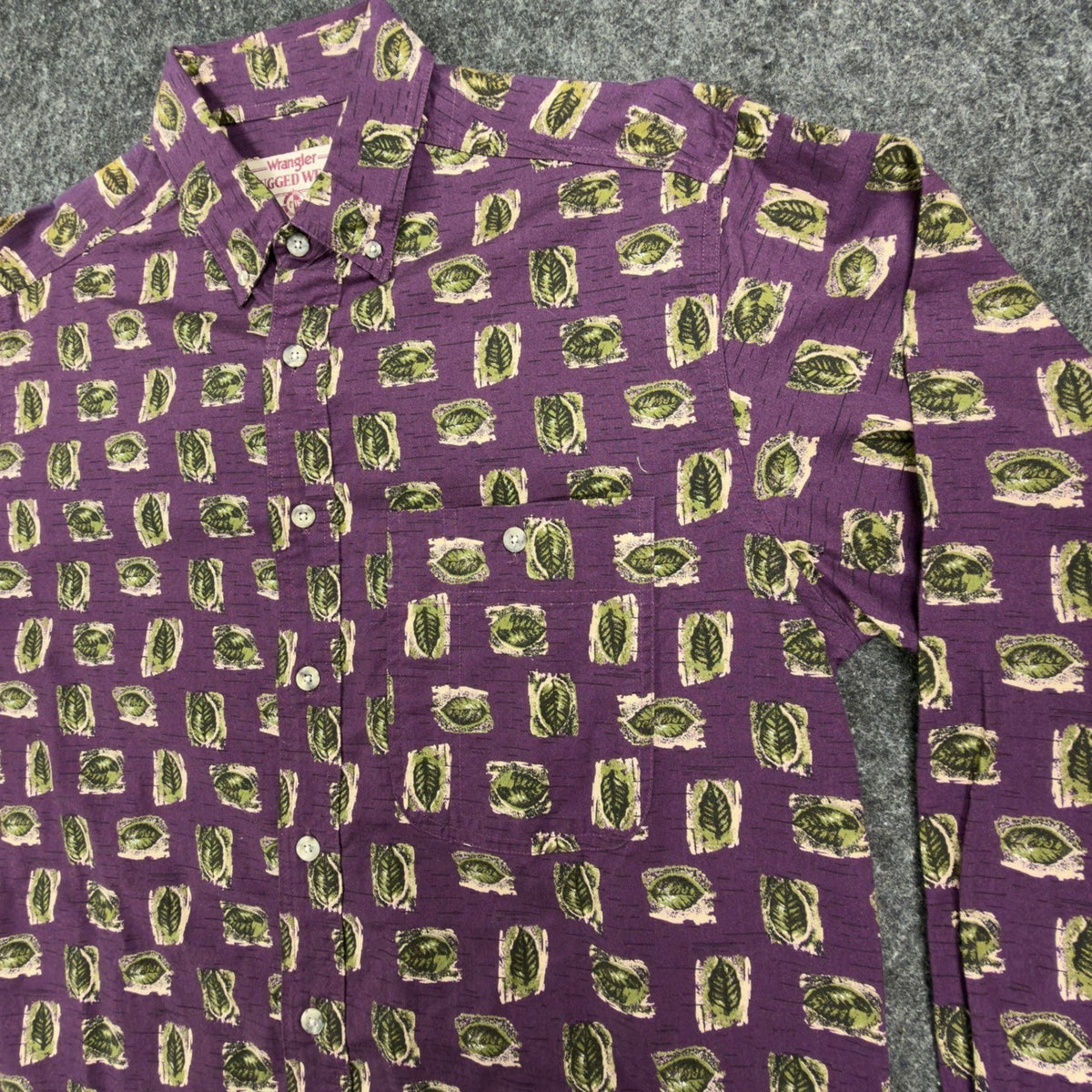 Wrangler Rugged Wear Leaf Print Shirt Mens M Purple Cotton NWT R960LLV - take2supply