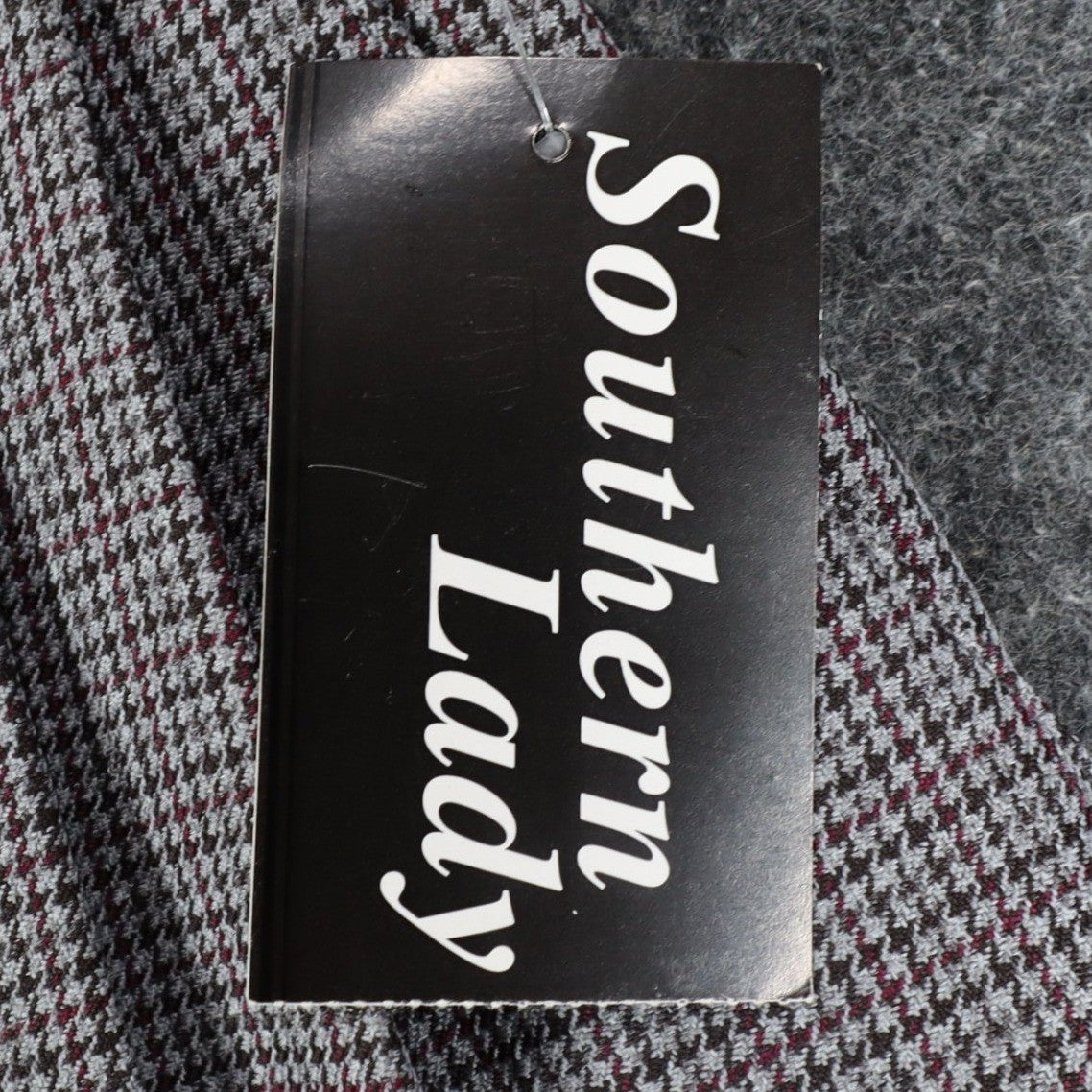 Southern Lady Plaid Dress Pants Womens 8 Vintage Grey Burgundy Pleated Trousers - take2supply