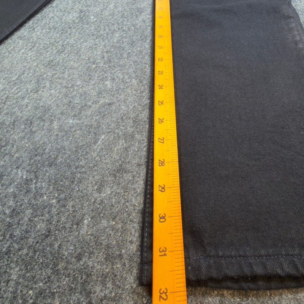 Levi's Vintage 90s 550 Relaxed Jeans Student 30x32 Black Made in USA NWT C100 - take2supply