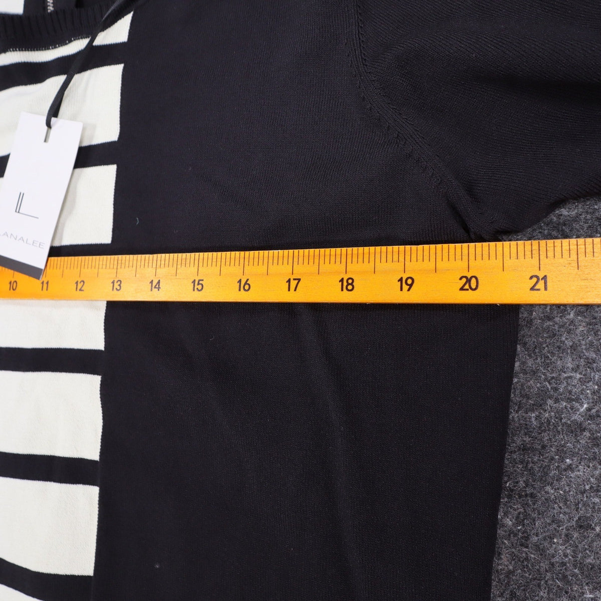 Lanalee Sweater Womens XL/1X Black White Striped Colorblock Back Zip Cotton Knit - take2supply