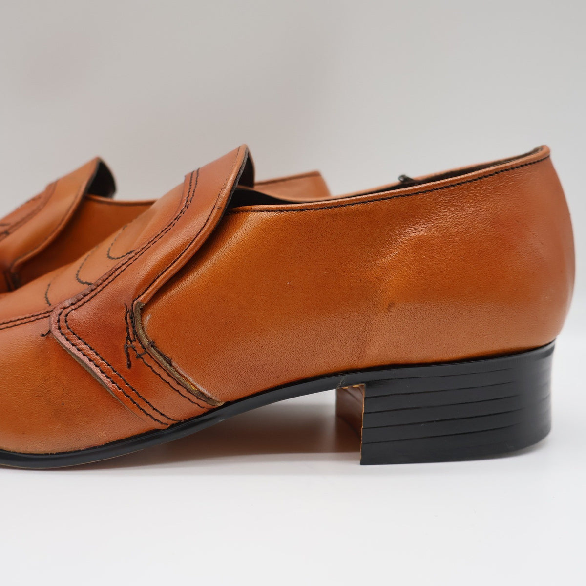 James Pepper Mens Vintage 1970s Cognac Leather Loafers Size 7D Deadstock USA