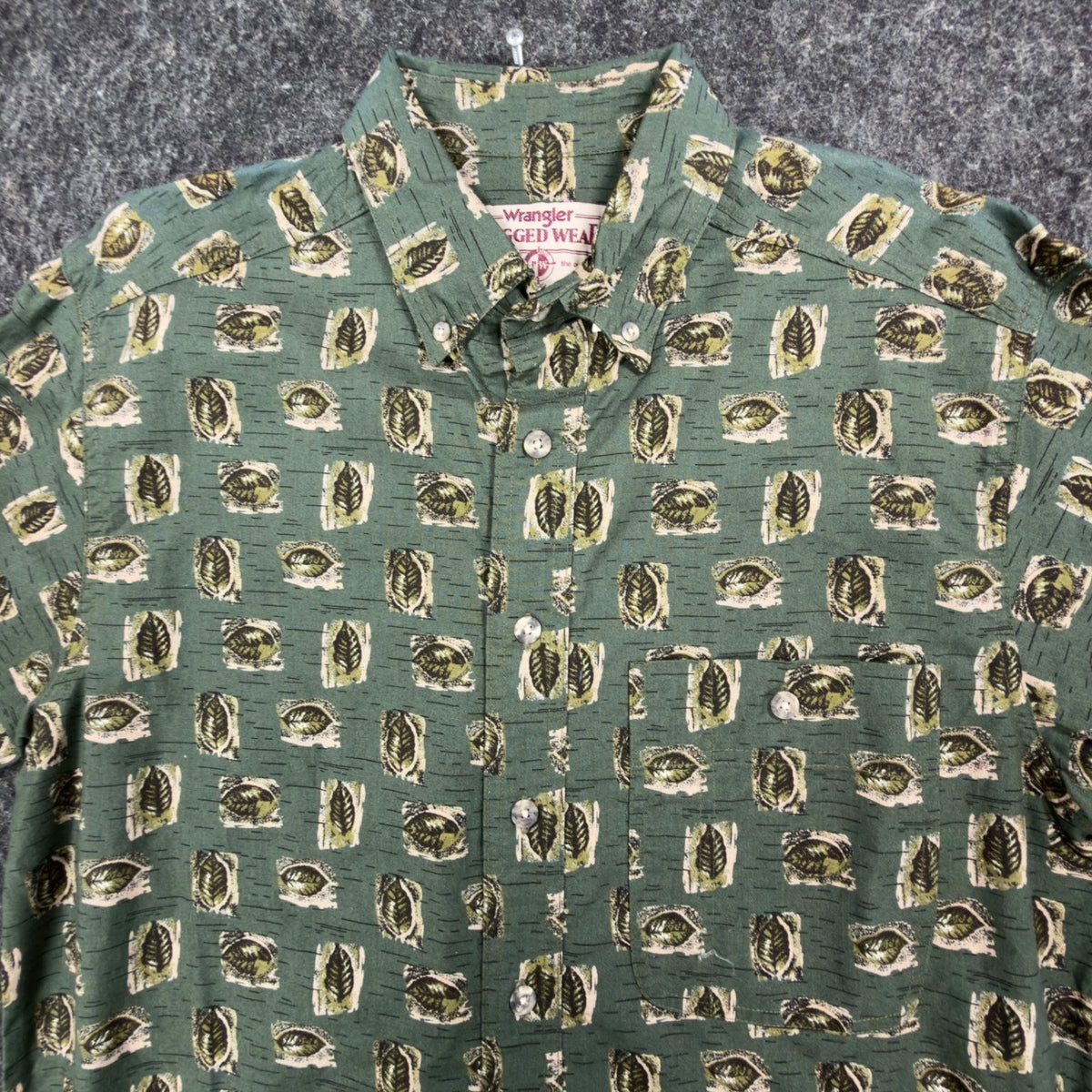 Wrangler Rugged Wear Leaf Print Shirt Mens M Green Cotton NWT R960LLV New - take2supply