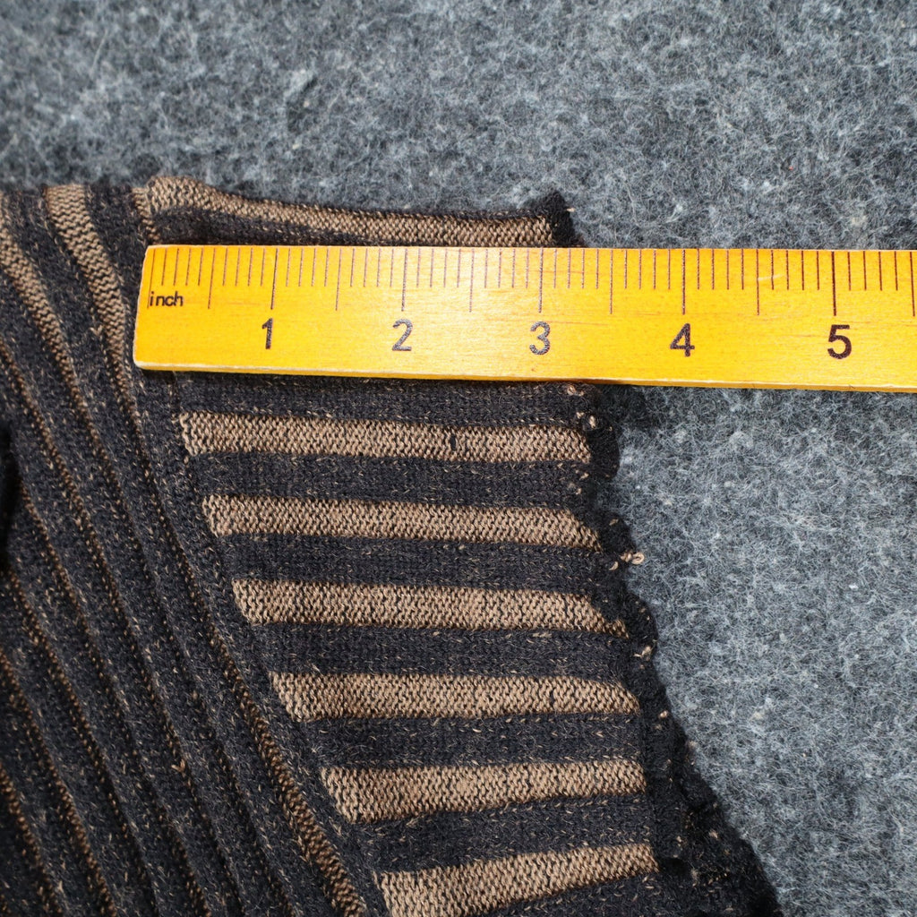 Lanalee Chic Knits Cardigan Vest Womens Medium Y2K Taupe Ribbed Buckle Front NEW - take2supply