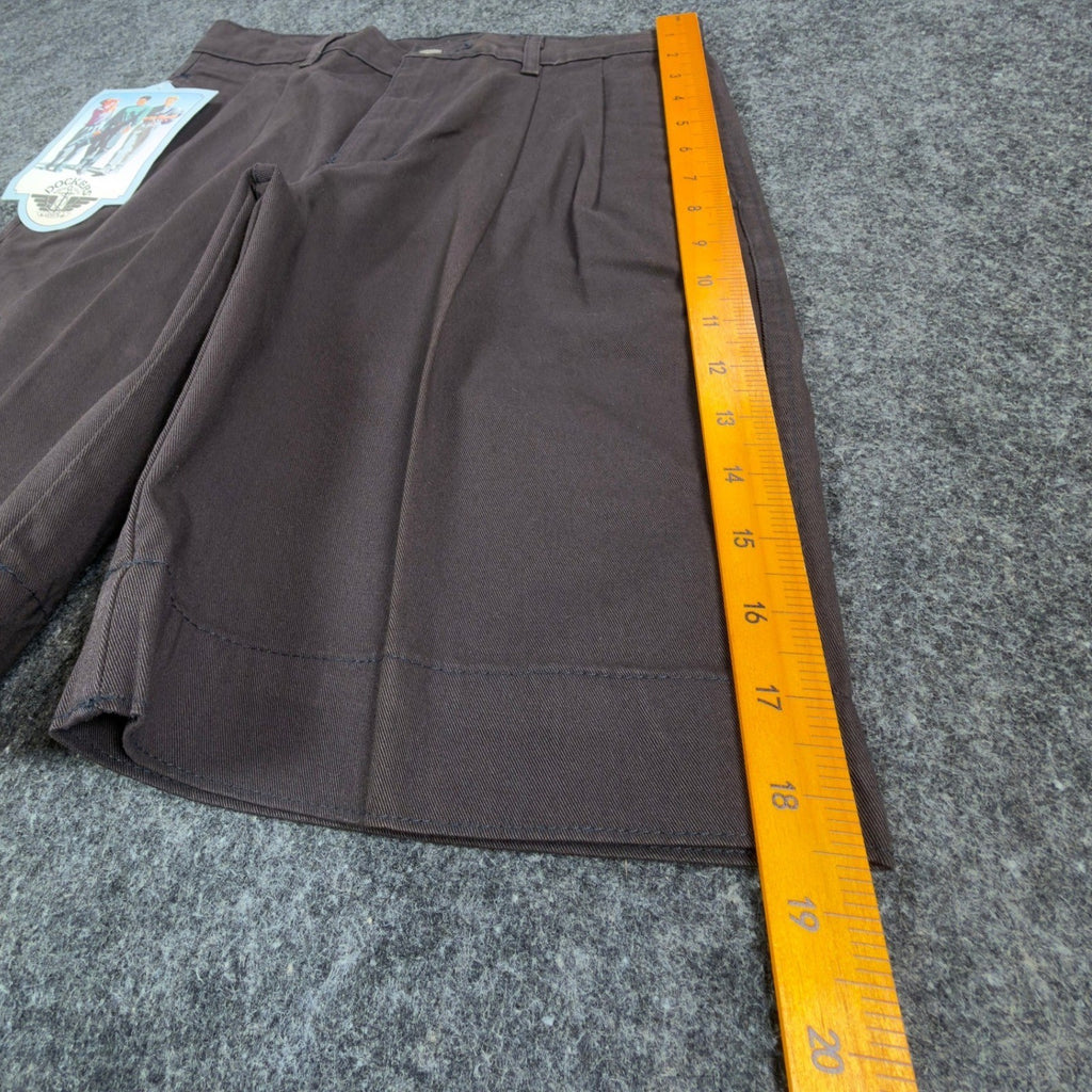 Dockers Shorts Mens 30 Brown Cotton Pleated Student Deadstock 82780-0559 Vintage - take2supply