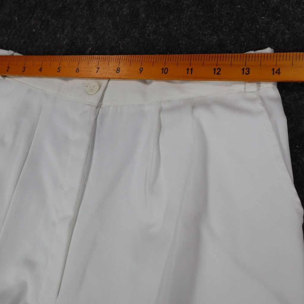 Gazelle Shorts Womens 13/14 Vintage 90s White High Waist Pleated USA Made - take2supply